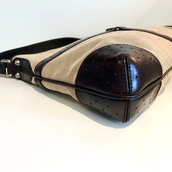 Authentic Gucci Hobo Shoulder Bag - Picture 5 of 11